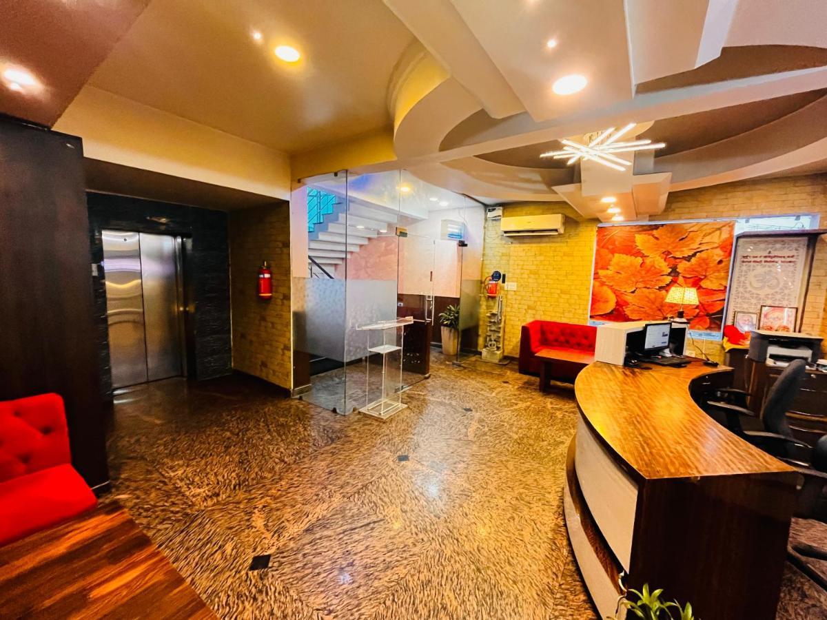 Hotel The Leaf - Gomti Nagar Лакхнау Экстерьер фото